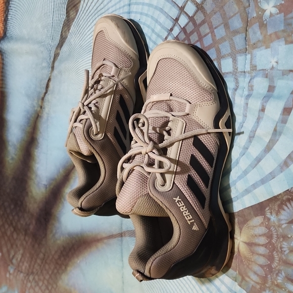 adidas gazelle silver green womens Adidas Womens Terrex Swift R GTX Shoes